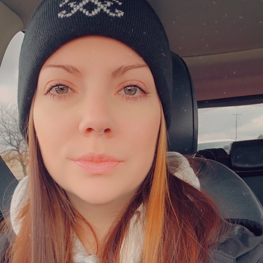 Meet your Posher, Julia